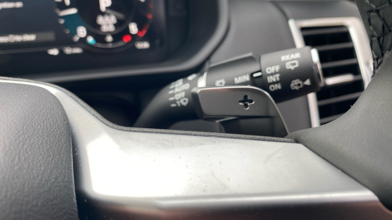 Land Rover Discovery 3.0 D350 Dynamic SE 5dr Auto Diesel Station Wagon